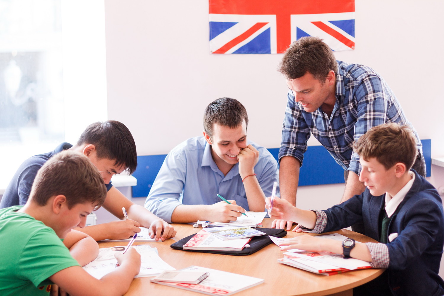Курсы английского языка для взрослых: как выбрать и успешно освоить
