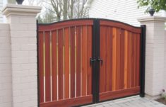 Fence Gates: Diseño y funcionalidad para transformar tu espacio exterior