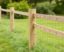 Zaunpfosten richtig setzen : conseils et astuces pour une installation durable