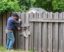 Reparando una Cerca Dañada: Guía Completa para Restaurar Tu Espacio Exterior