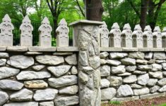 Les clôtures en pierre : tradition et robustesse au service de votre jardin