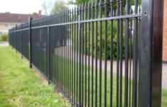 Vallas metálicas: resistencia y seguridad para tu espacio